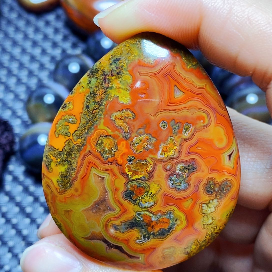 未镶嵌颈饰玛瑙/玉髓