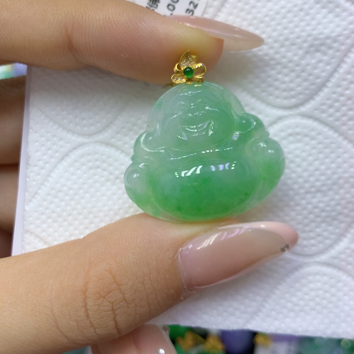 颈饰18K金镶嵌翡翠