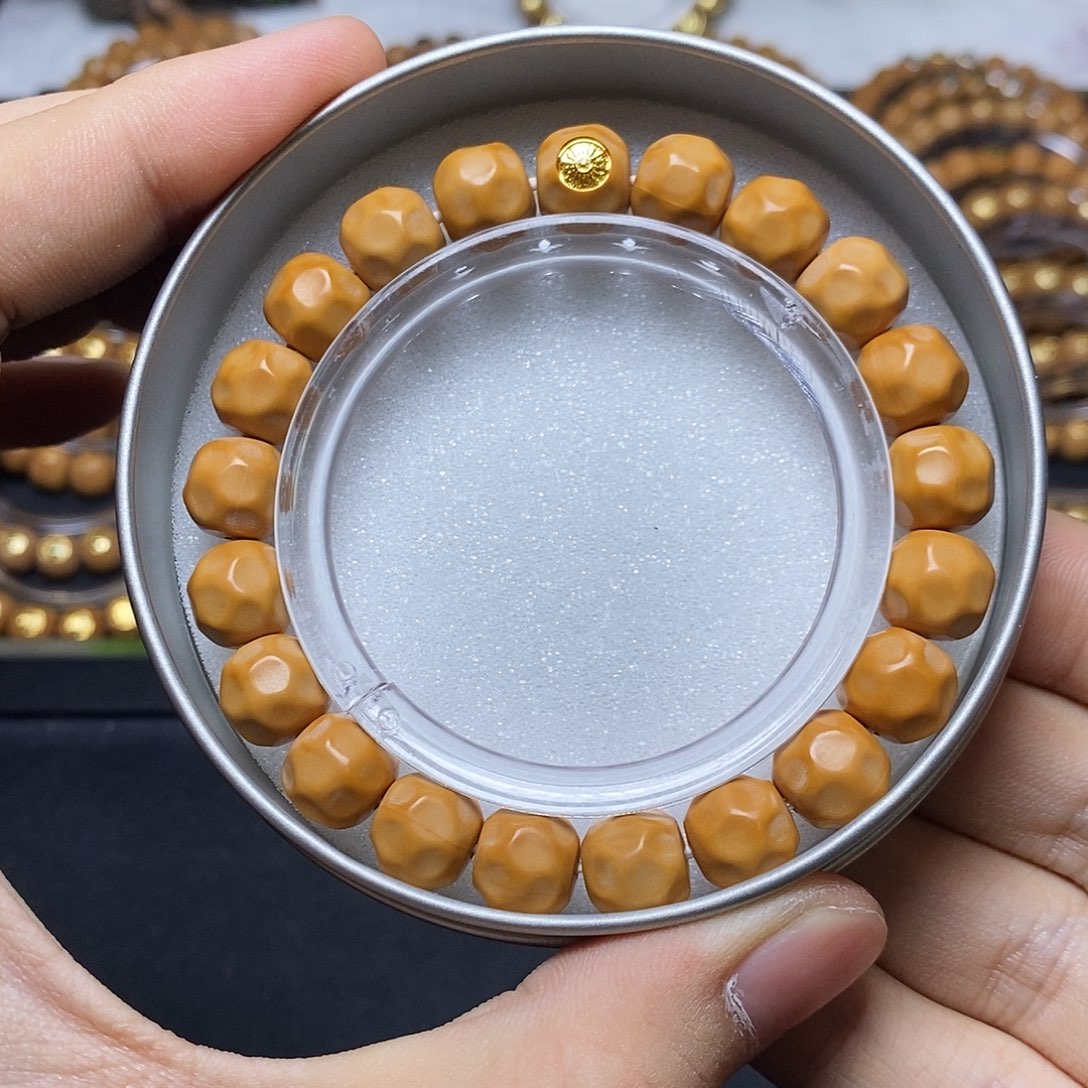 猴头核桃手串金标小奶酪尺寸11左右单号86号