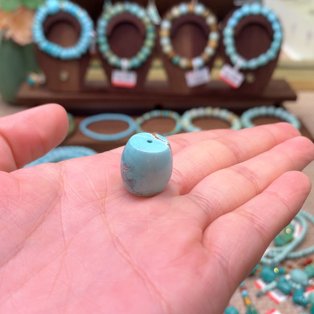 绿松石配饰未镶嵌