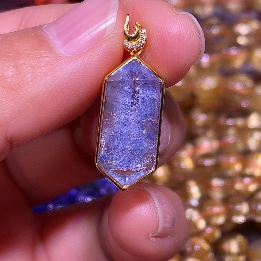 吊坠(赠链)18K金镶嵌水晶蓝线石吊坠