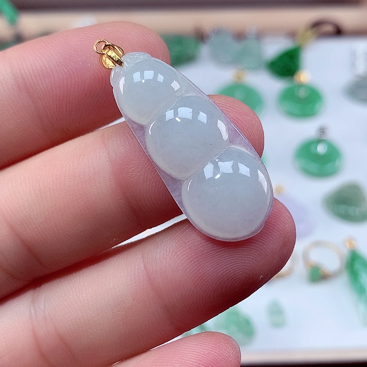 颈饰未镶嵌翡翠吊坠