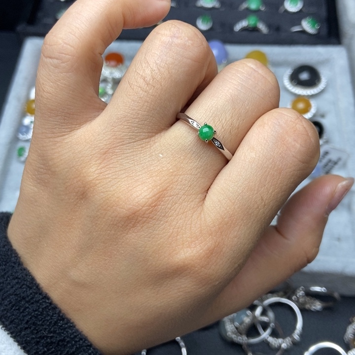 翡翠戒指银S925镶嵌戒指