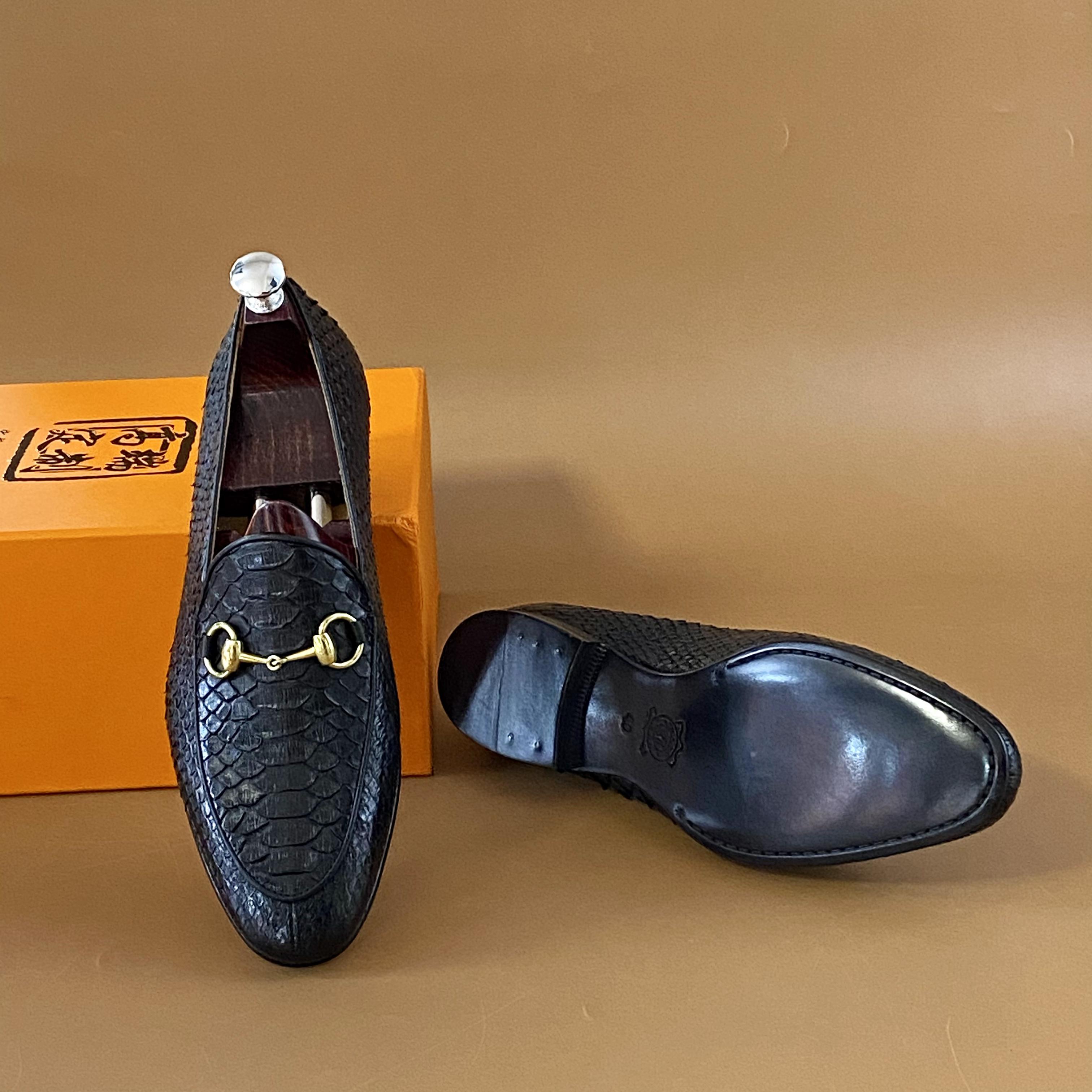 春秋高端蛇皮乐福鞋真皮软底休闲鞋黑色时尚百搭男士底鞋