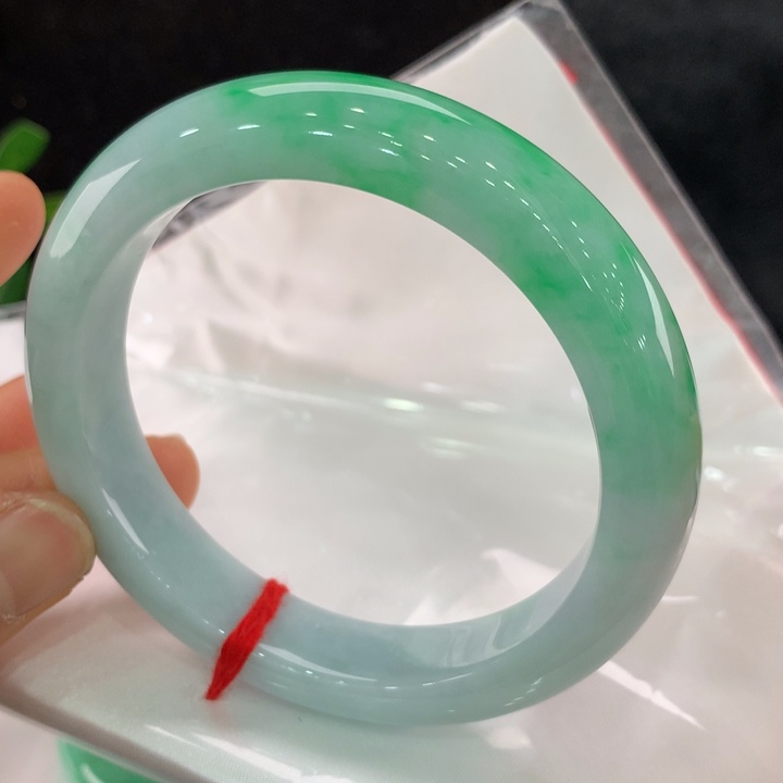 翡翠手镯未镶嵌111-0237