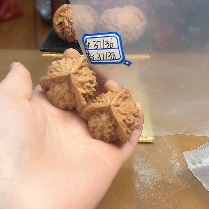 把件文玩核桃盘山三棱