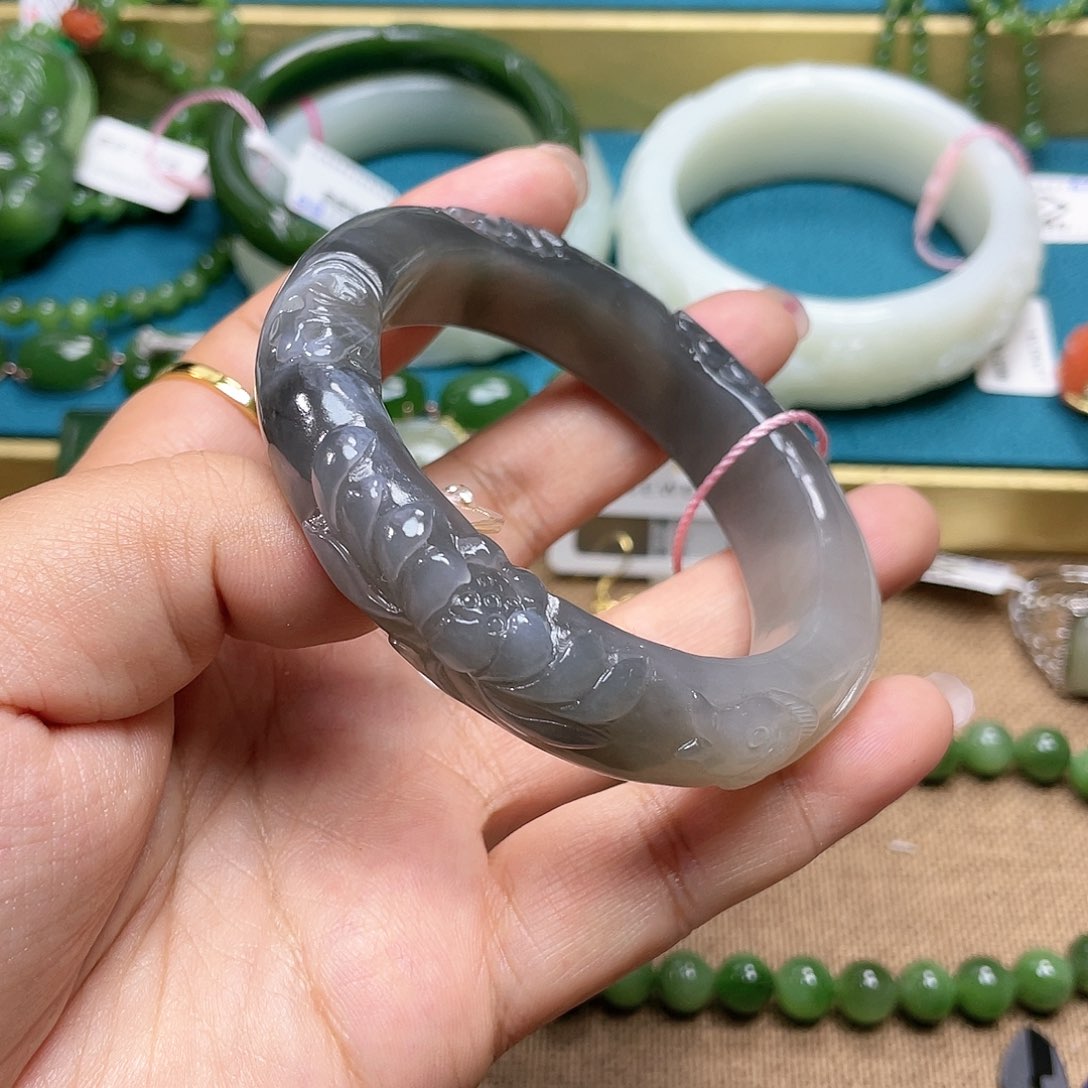 【闪购商品】和田玉手镯56圈口136未镶嵌