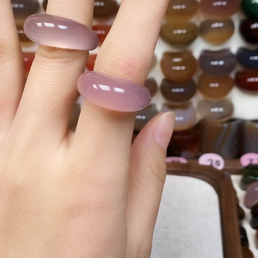 小***呆玛瑙/玉髓未镶嵌戒指