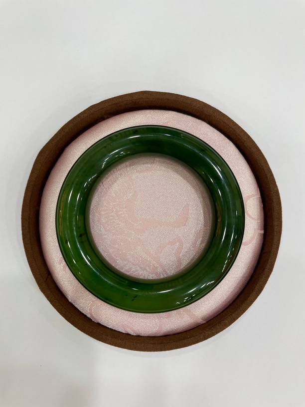 天然和田玉碧玉大胖圆手镯（多样性发其一）