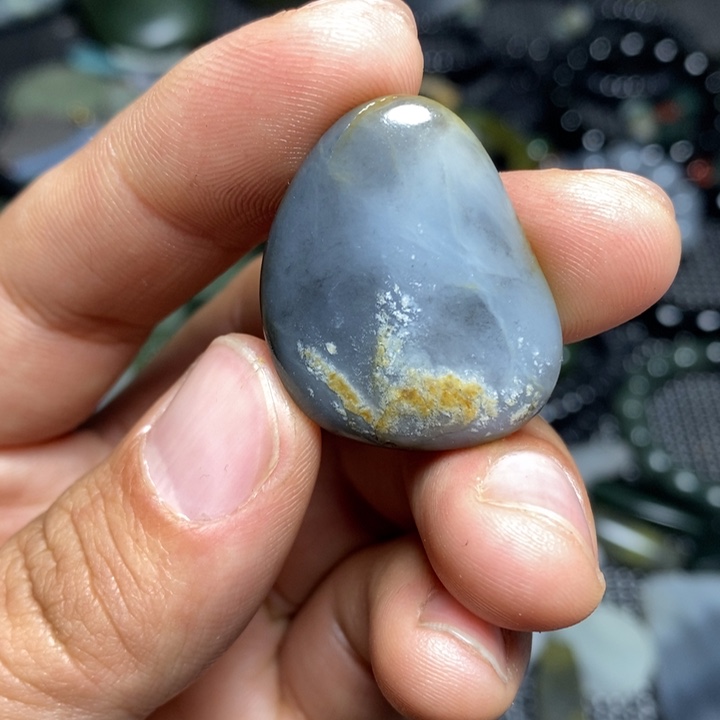和田玉玉石青花籽玉11克未镶嵌