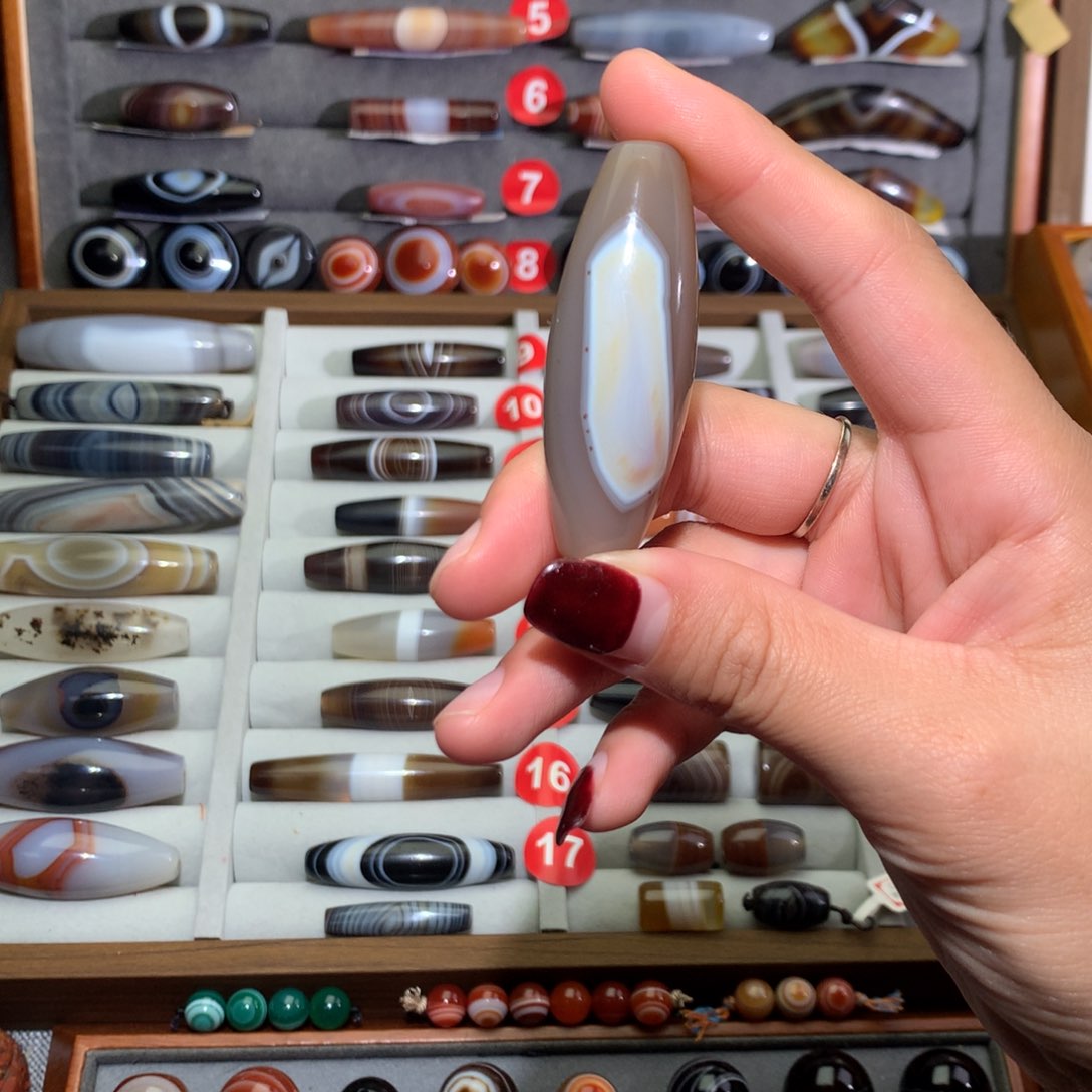 玛瑙/玉髓颈饰未镶嵌