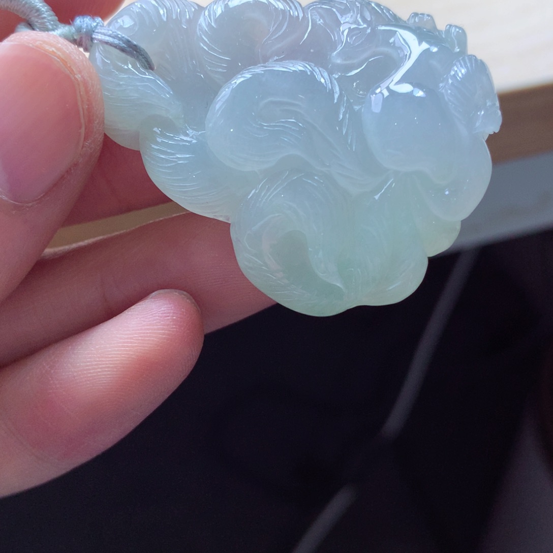 翡翠颈饰未镶嵌吊坠