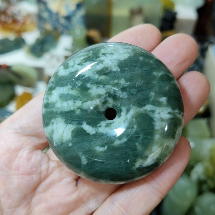 岫玉未镶嵌挂坠款式