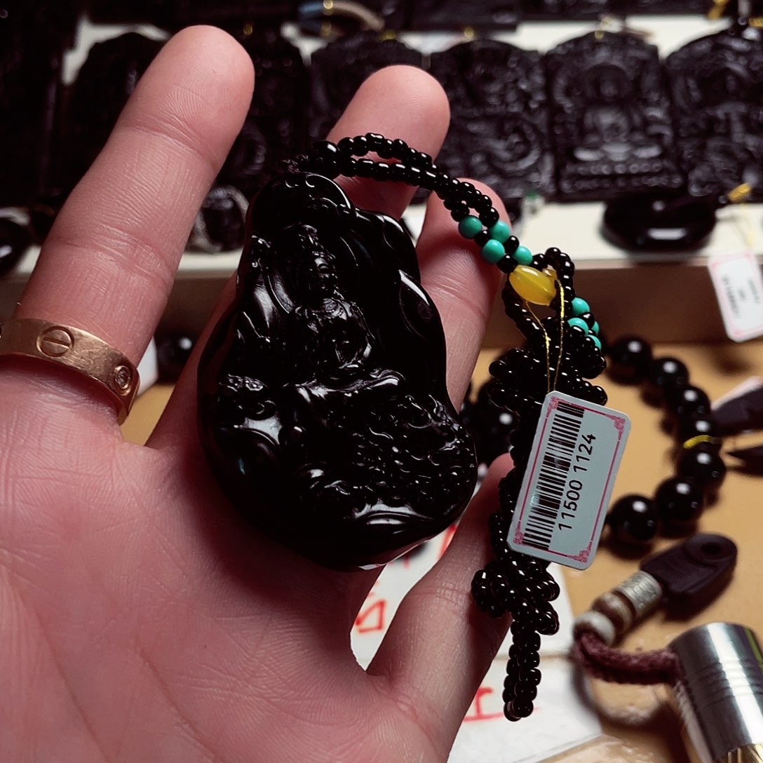 天然缅甸翡翠A货 钢琴黑挂件