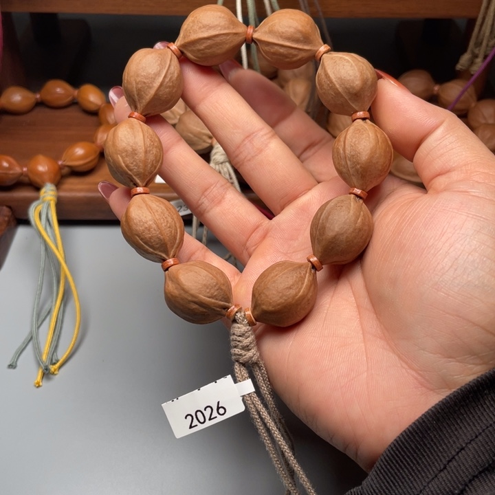 橄榄核手串/手链2026鲨鱼背