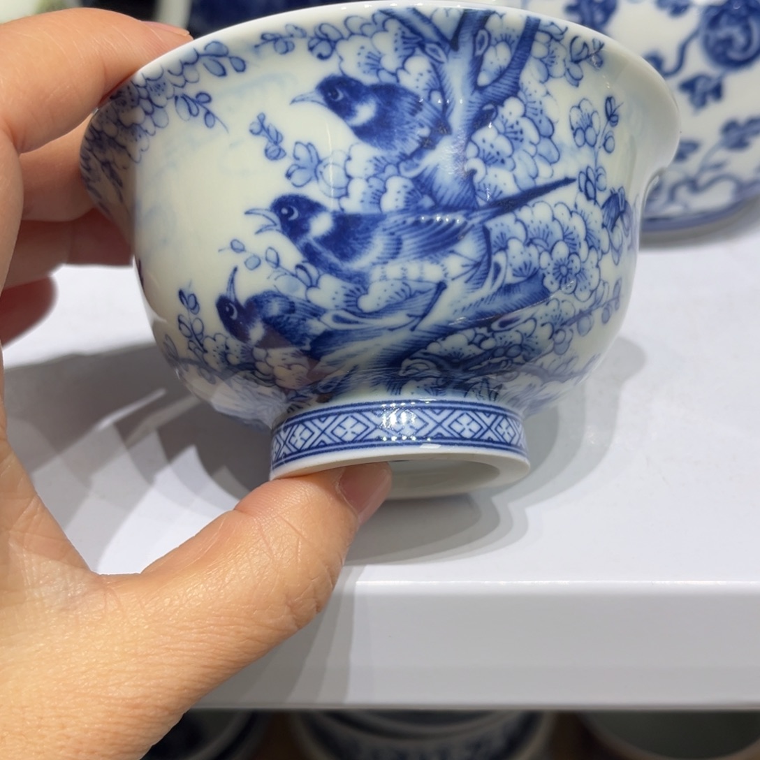 景德镇陶瓷喜上眉梢