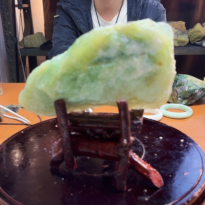蛇纹石玉戒圈未镶嵌小*艳2