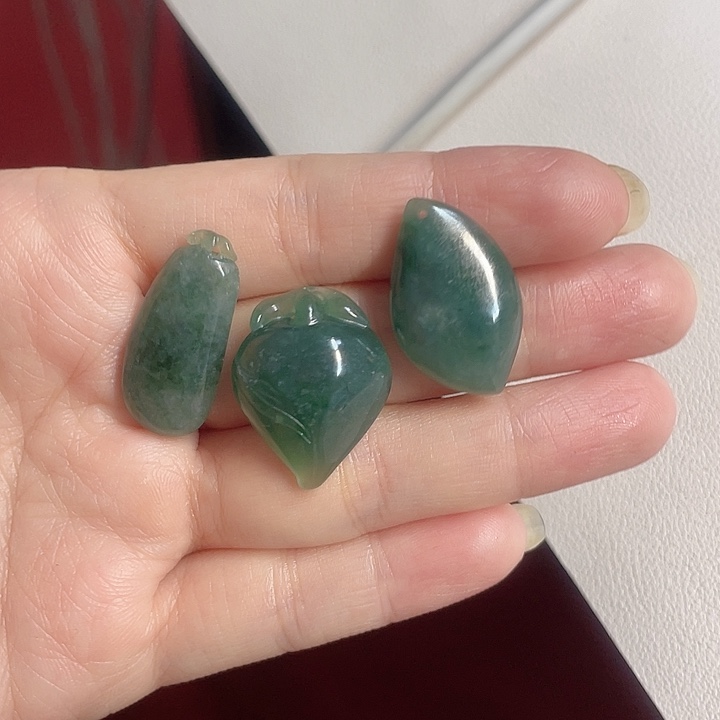 定制翡翠未镶嵌柠**密翡翠