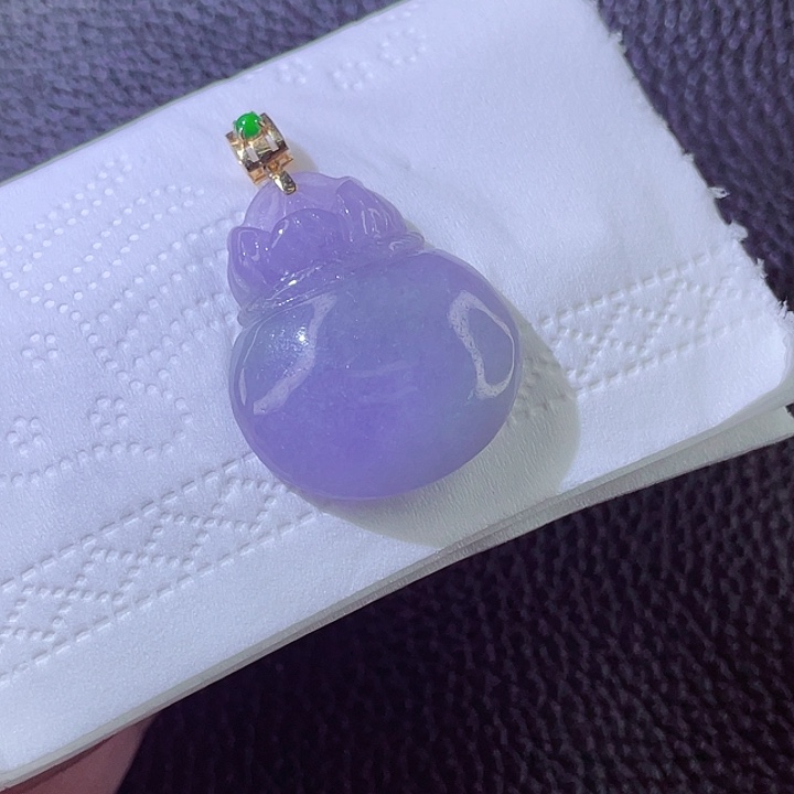 翡翠颈饰18K金镶嵌翡翠