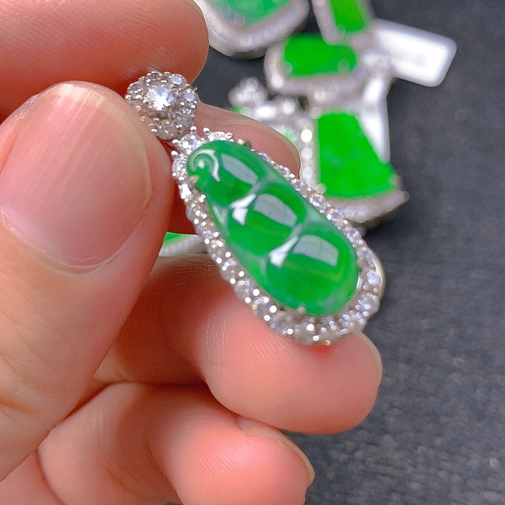 翡翠银S925镶嵌颈饰