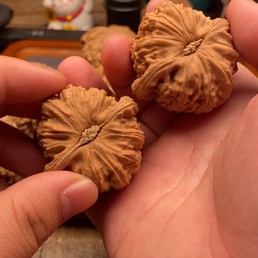 文玩核桃吊坠文玩