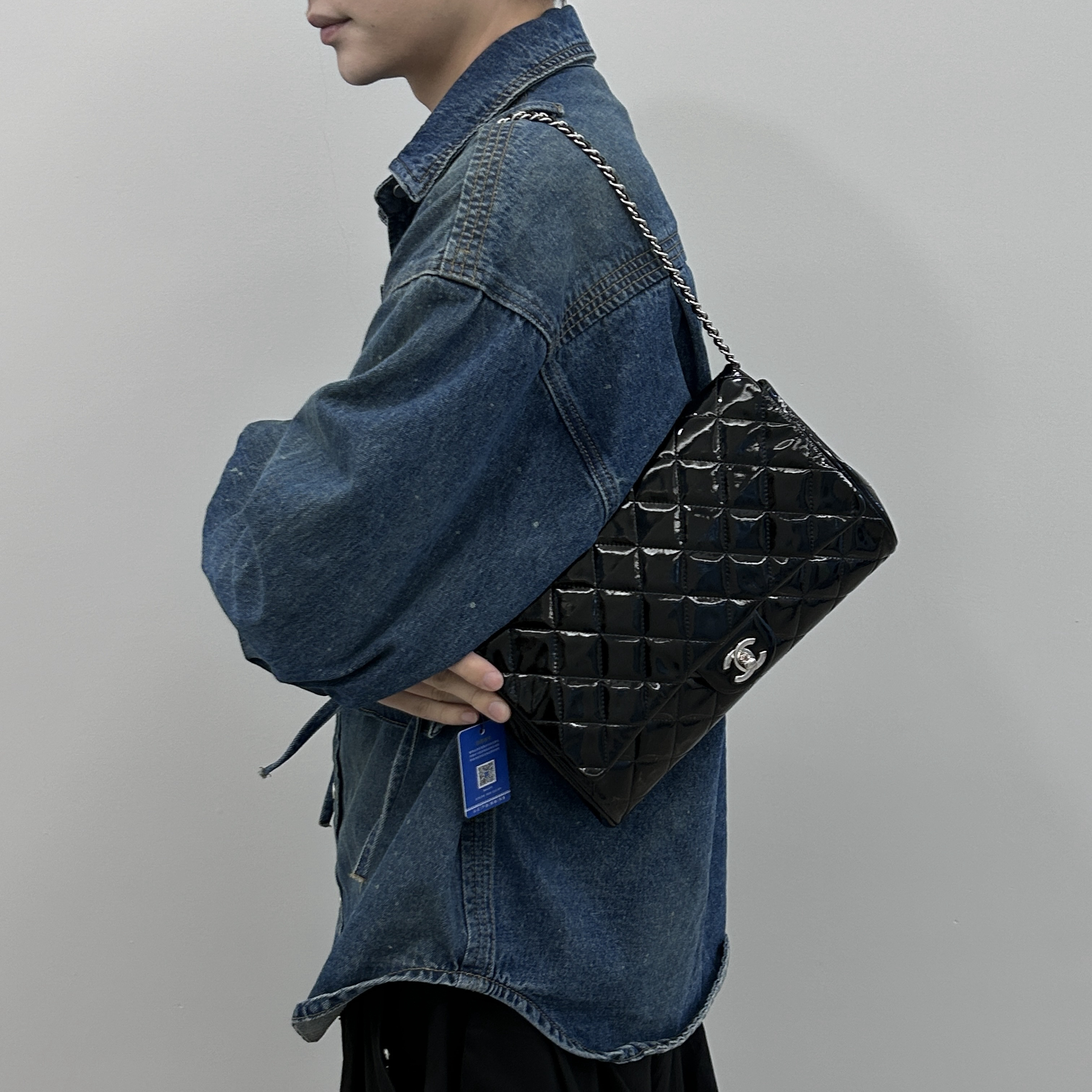 95新 Chanel/香奈儿 香奈儿黑银漆皮cf腋下包