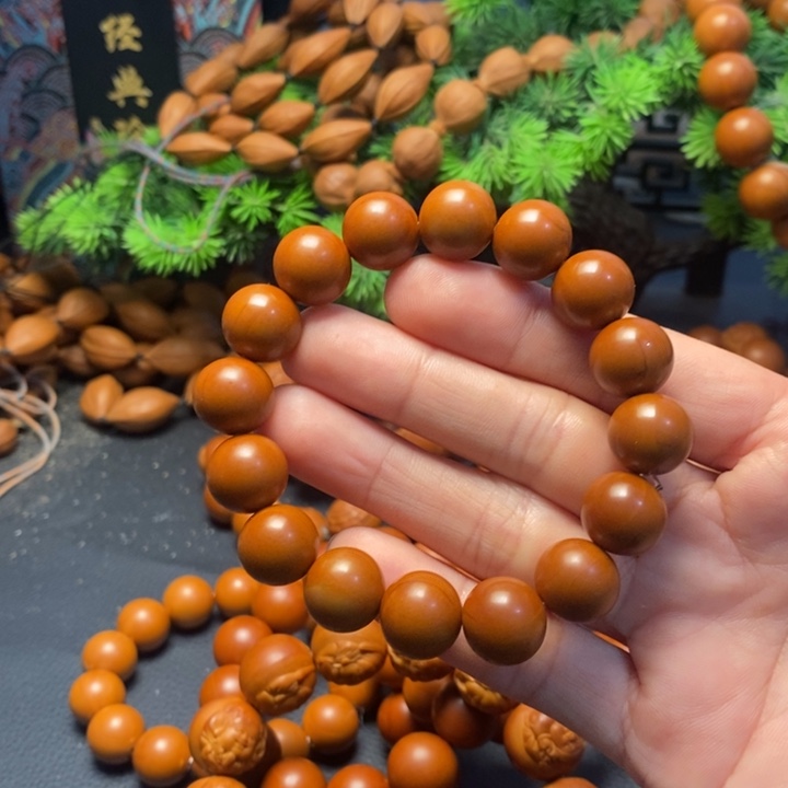 手串橄榄核1.3轴度一般