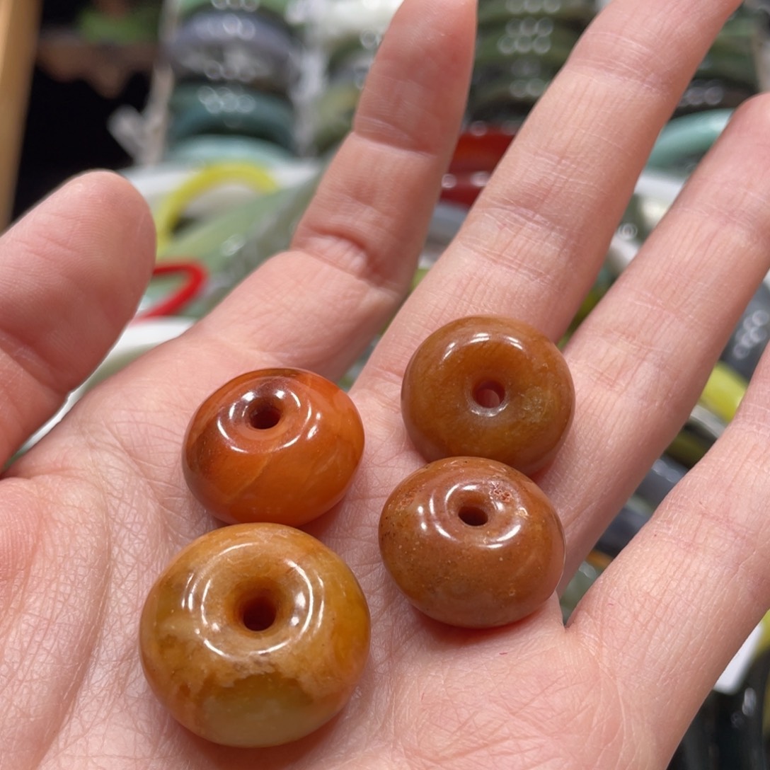 蛇纹石玉手串未镶嵌瑕一起