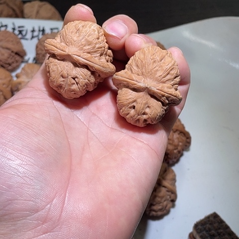 把件文玩核桃三角元宝微水尖