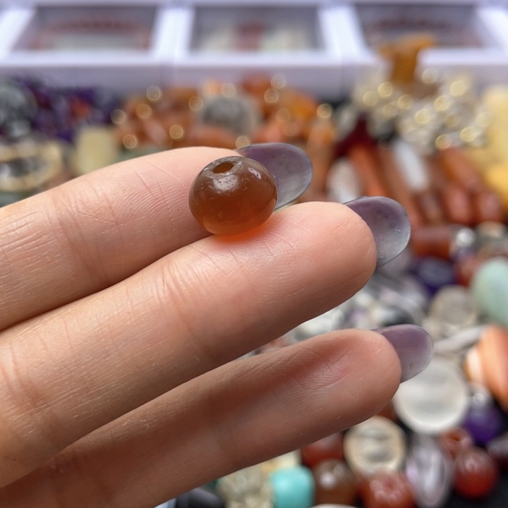 玛瑙/玉髓颈饰合金?***咚