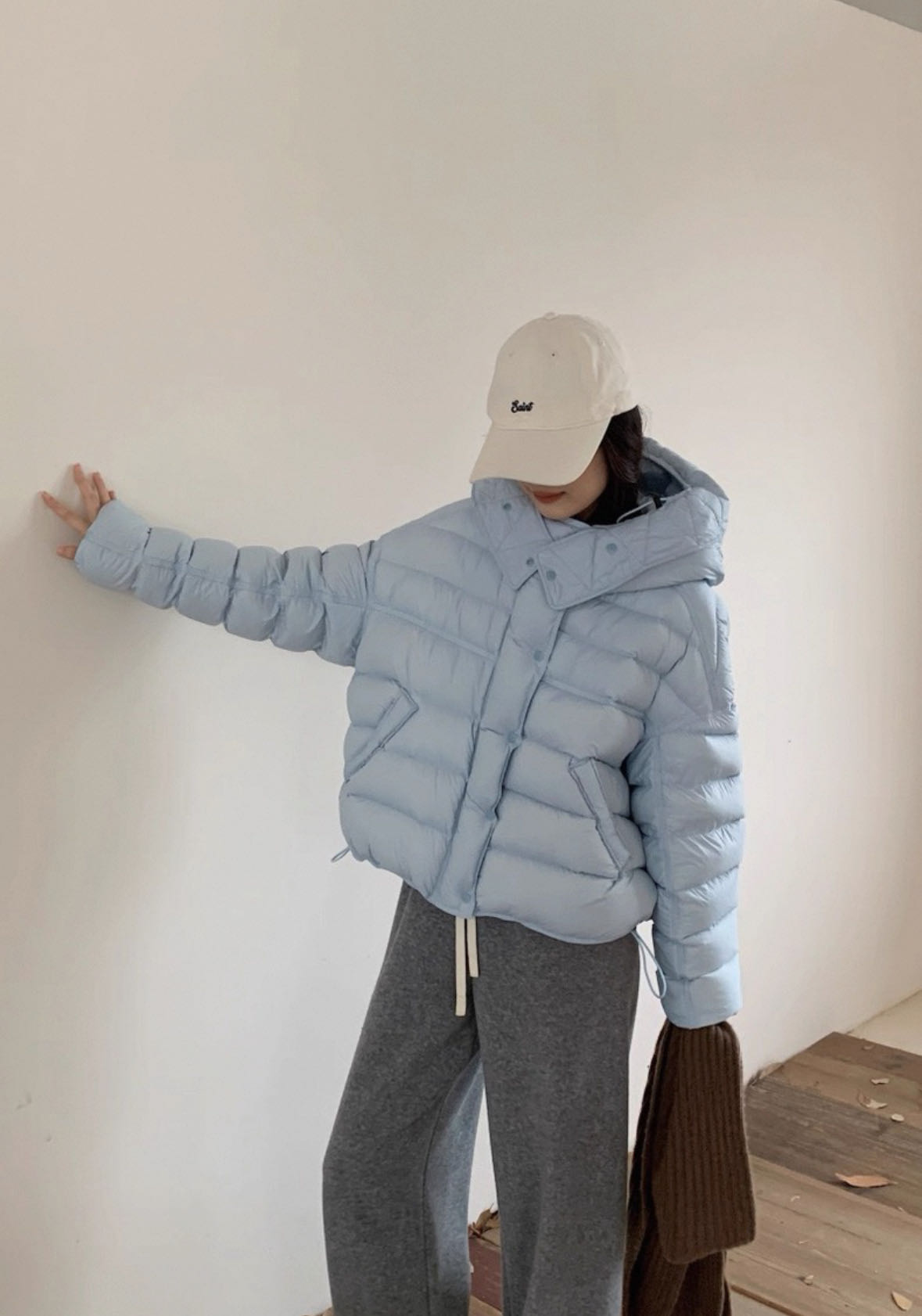 冬季女款短款90白鸭绒排骨泡芙加厚保暖韩版情侣连帽羽绒服宽松