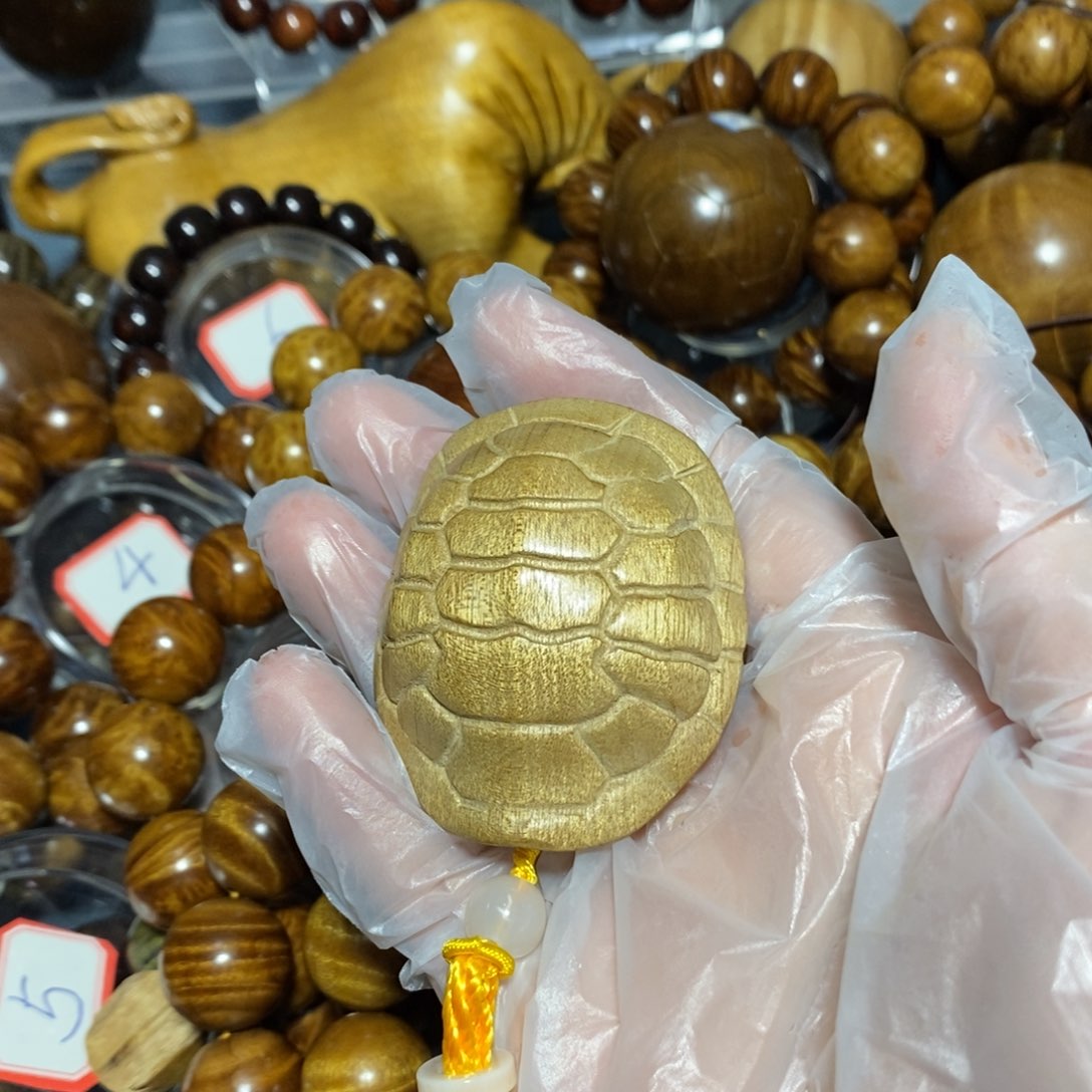 金丝楠木雕工艺品