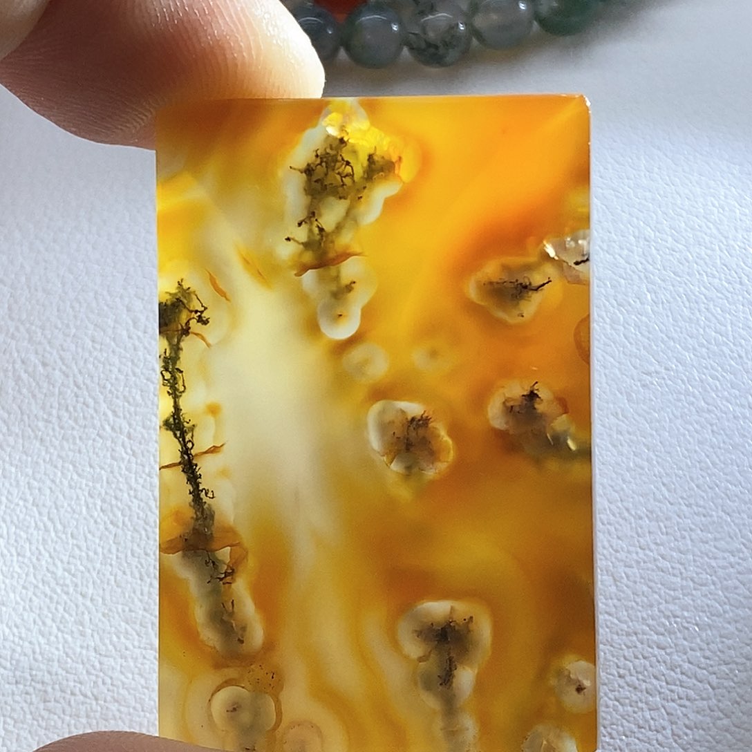 未镶嵌颈饰玛瑙/玉髓洋*主