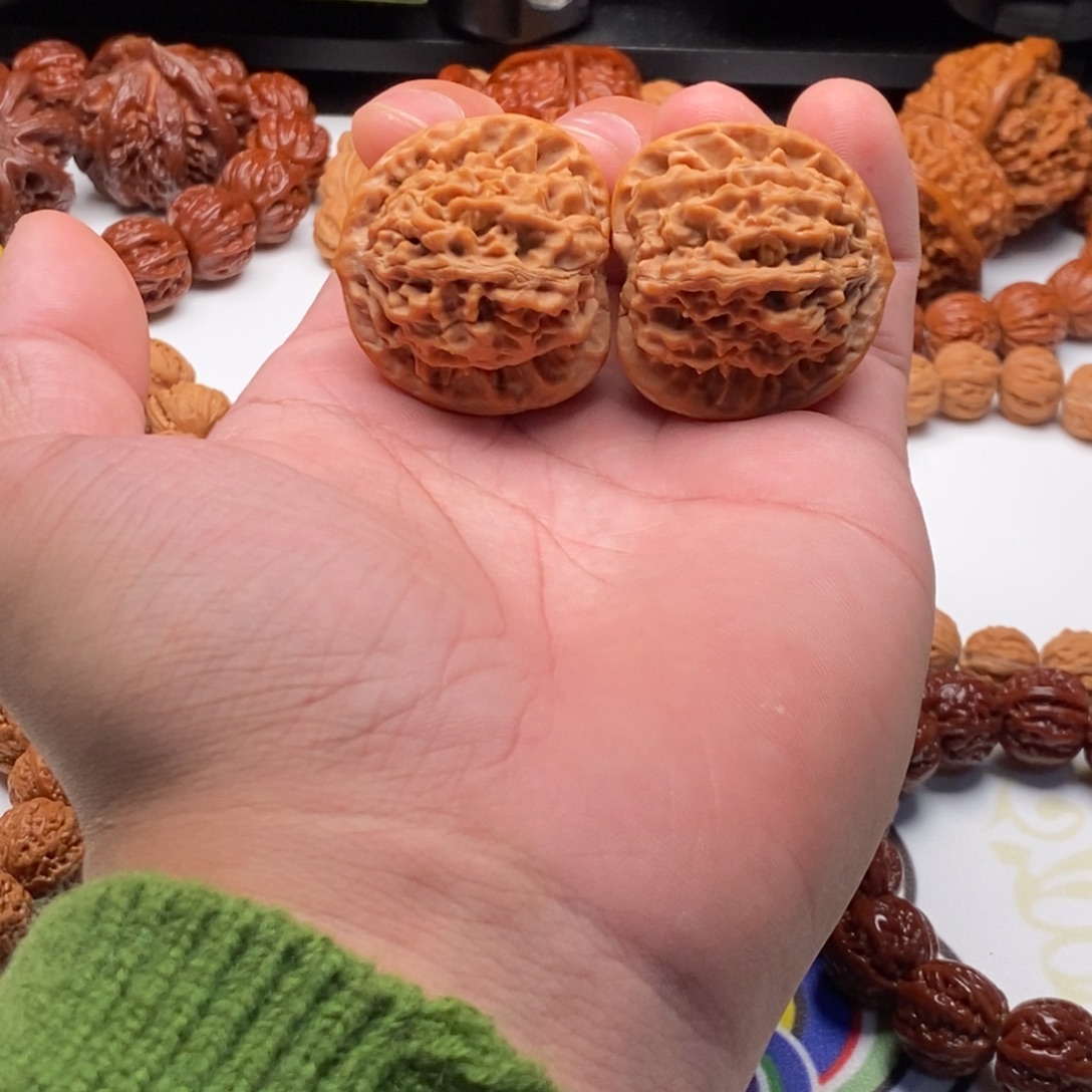 粉***豹文玩核桃手串38京八对