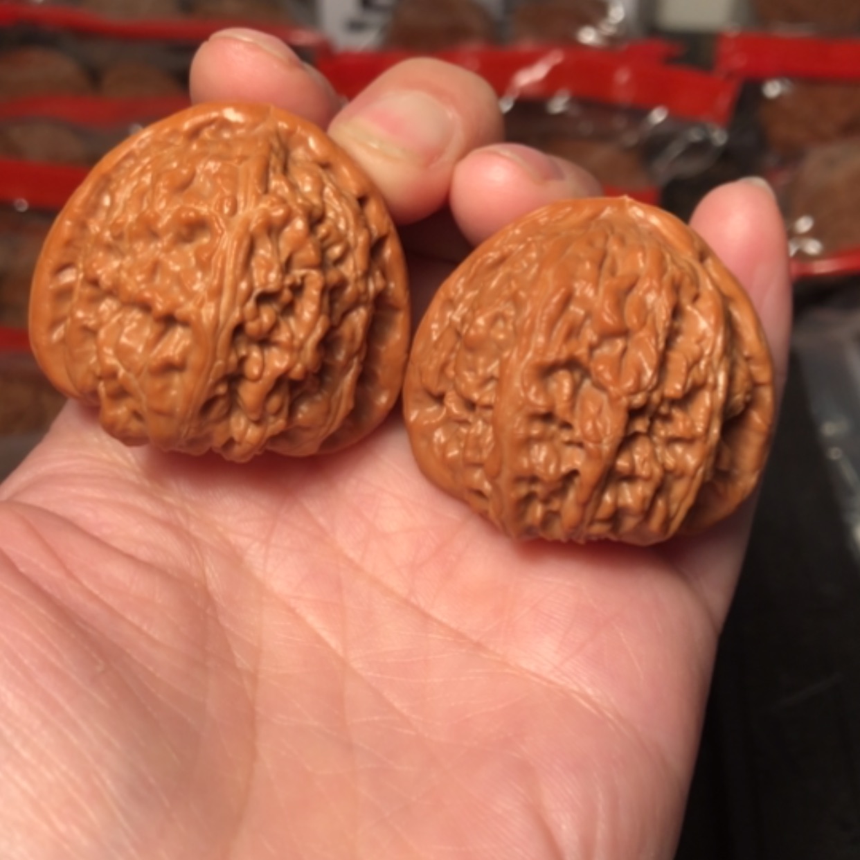 【闪购商品】文玩核桃把件三角白