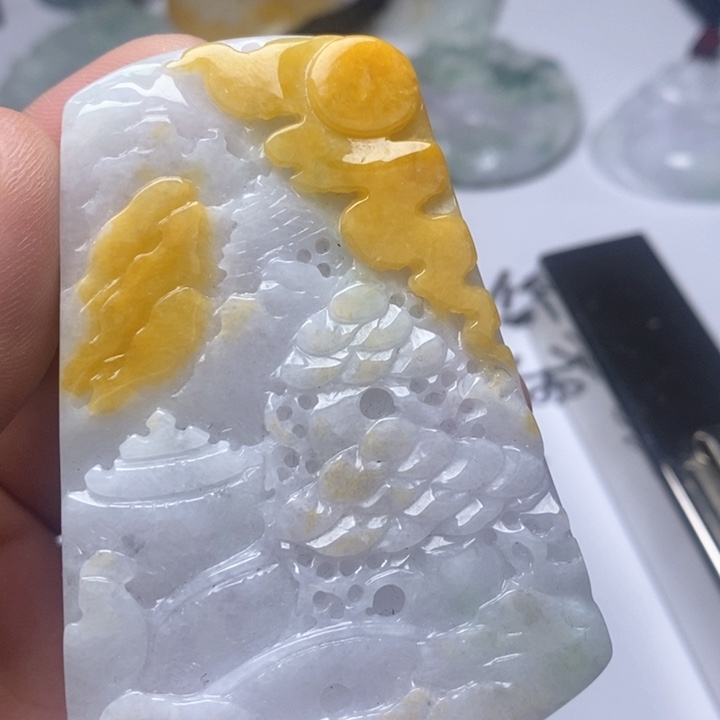颈饰未镶嵌翡翠三*翡翠