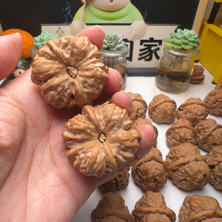 ·***烟文玩核桃吊坠精品蛤蟆精品链接