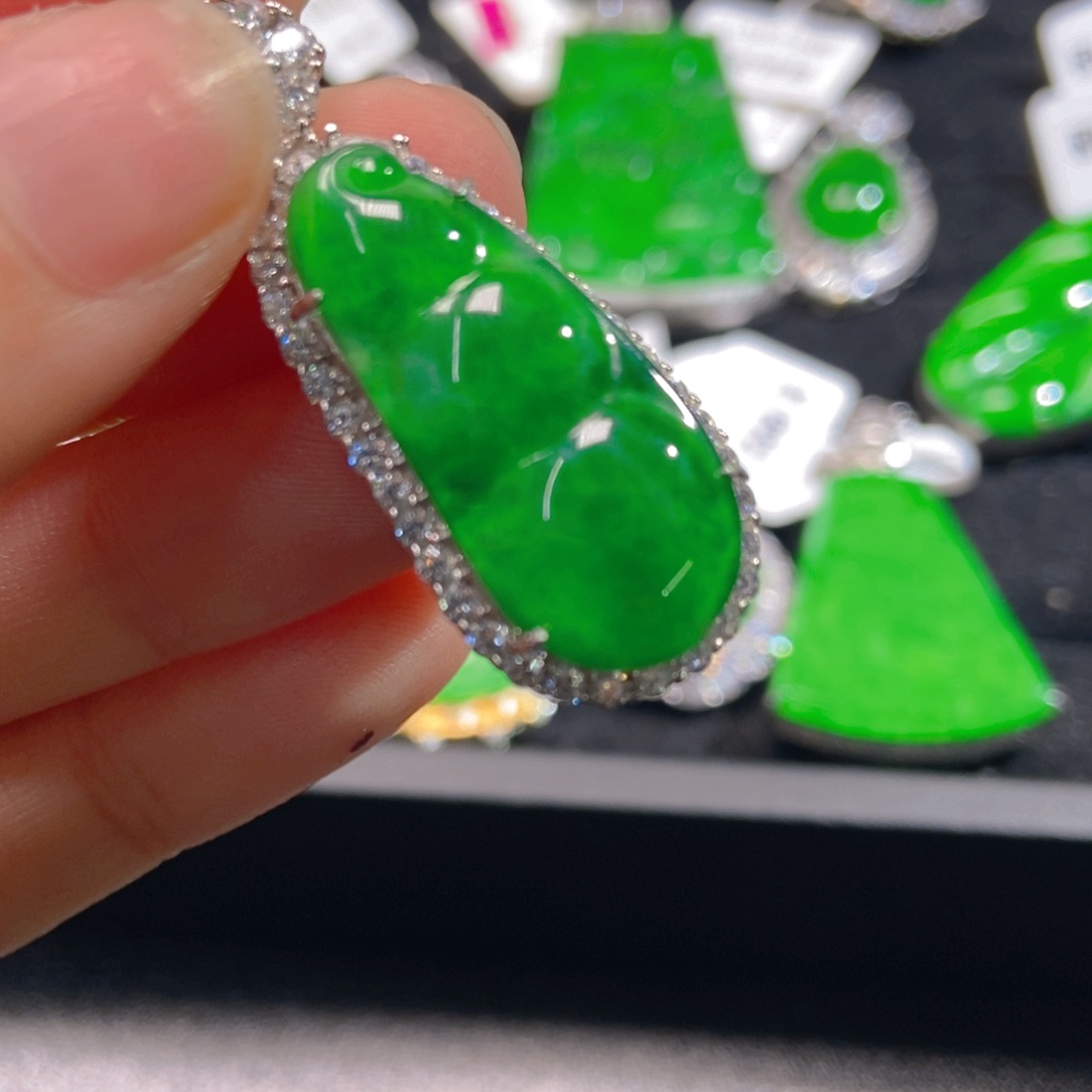 翡翠吊坠(不含链)未镶嵌