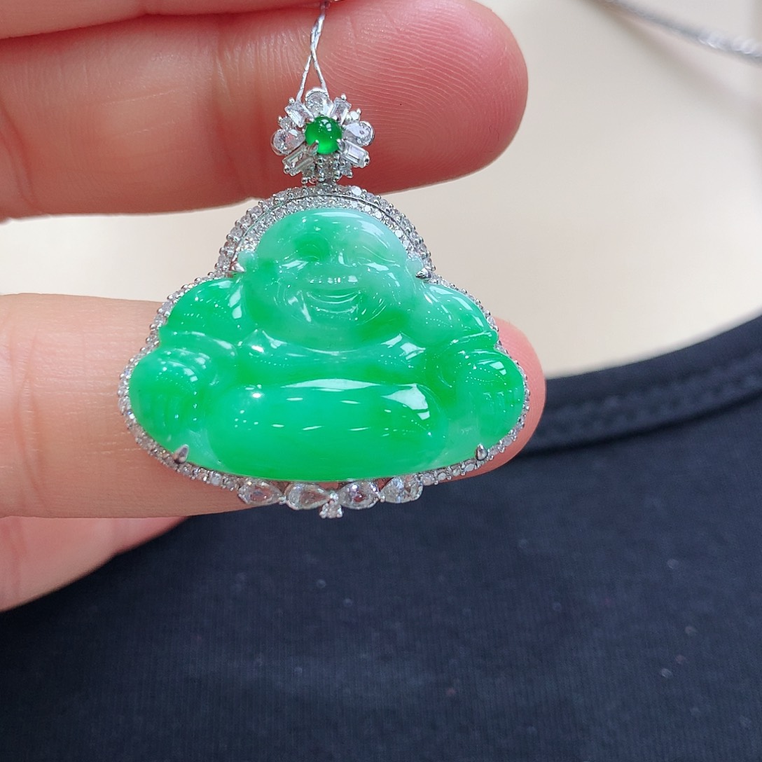 翡翠颈饰18K金镶嵌佛公