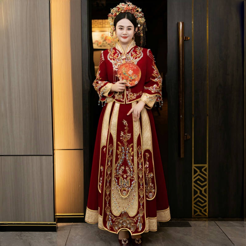 丝绒大气重工秀禾服大码胖mm200斤遮肉复古中式嫁衣婚礼敬酒服女
