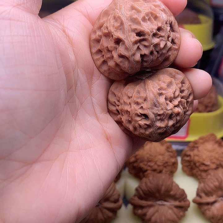文玩核桃吊坠江*宫灯