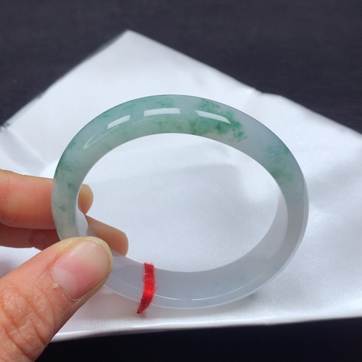 翡翠手镯（贵妃镯）未镶嵌54➕