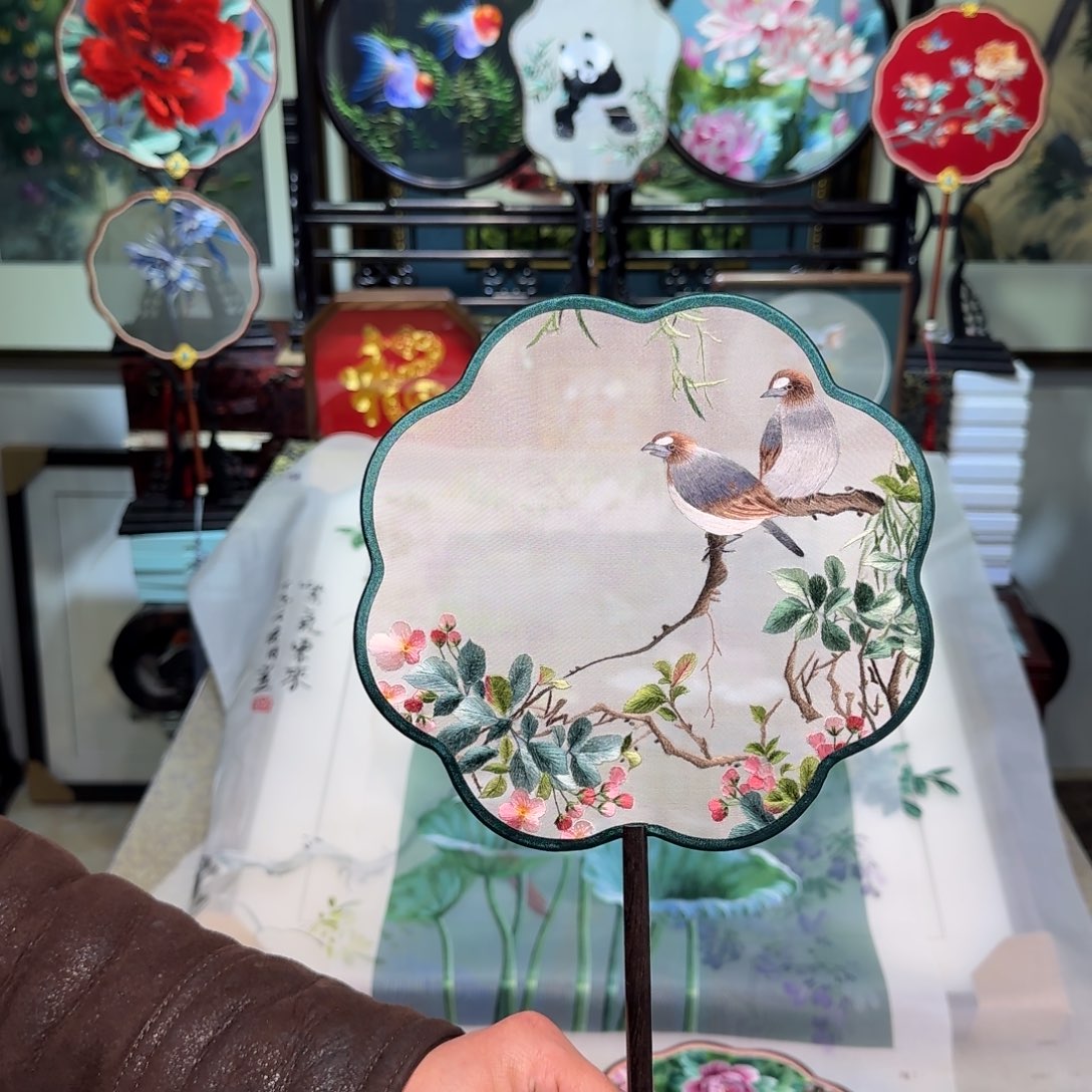 刺绣刺绣工艺精湛