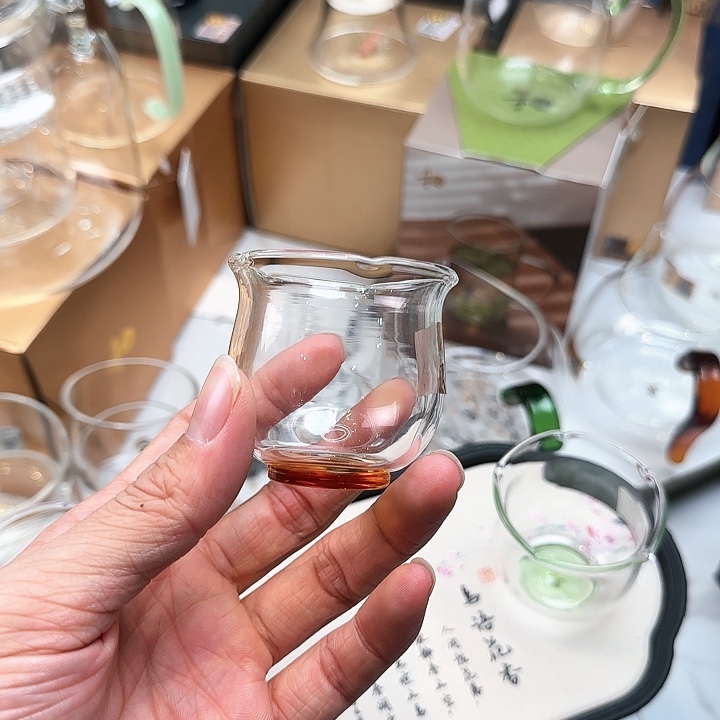 禾器华蕊杯琥珀色