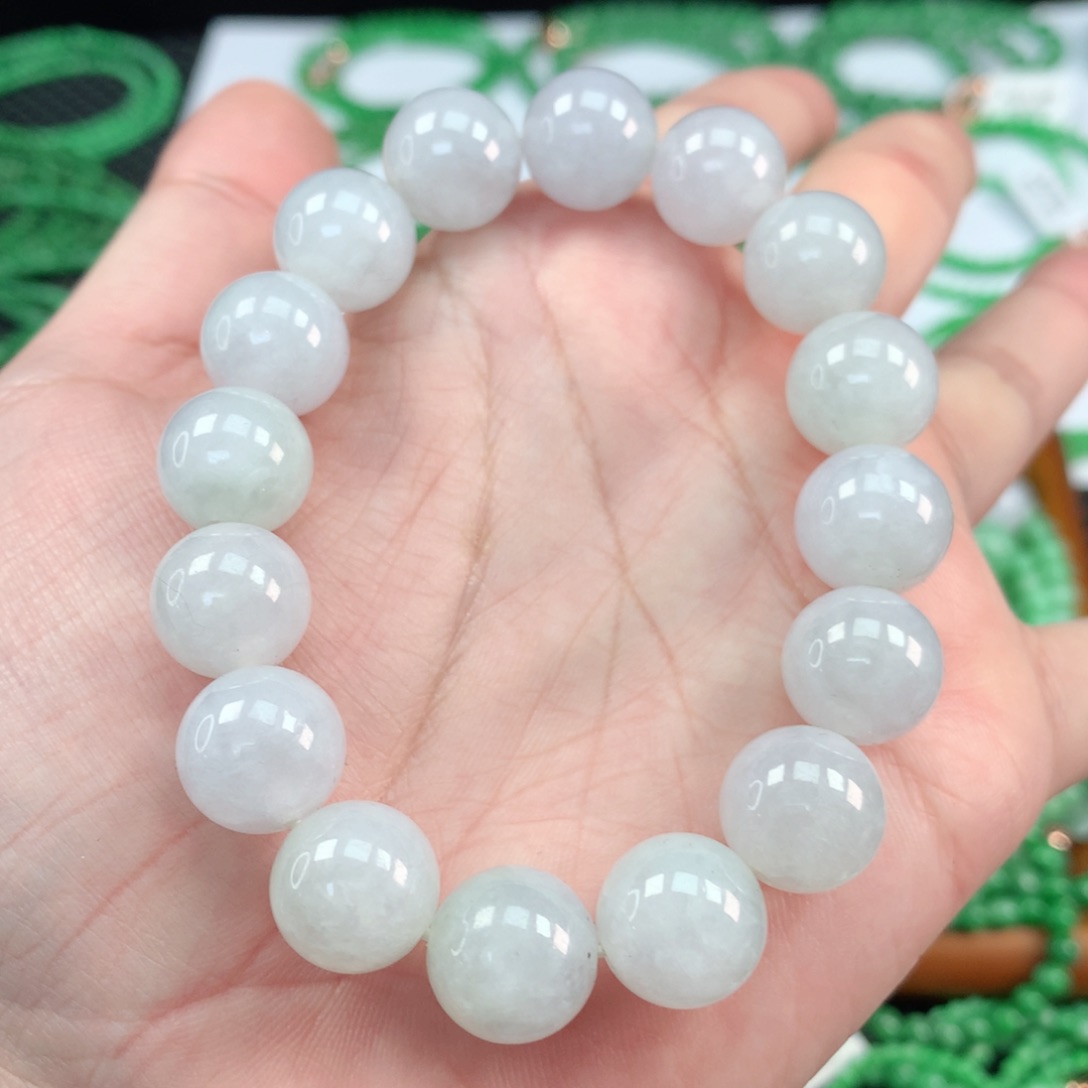 翡翠手链未镶嵌翡翠