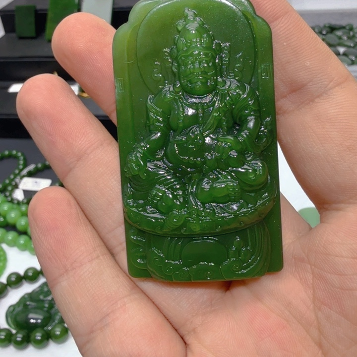 和田玉（碧玉）颈饰未镶嵌血*侠