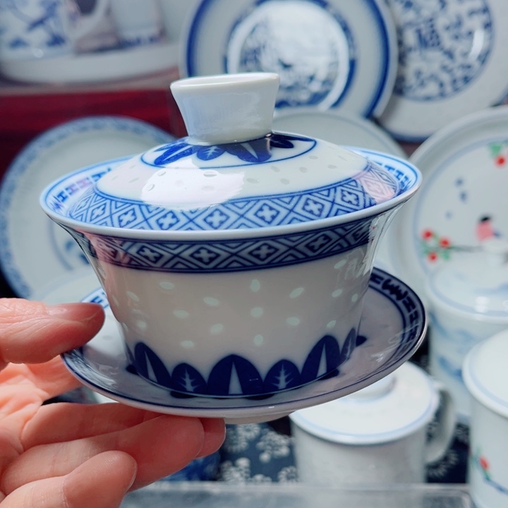 青花玲珑三才盖碗薄的