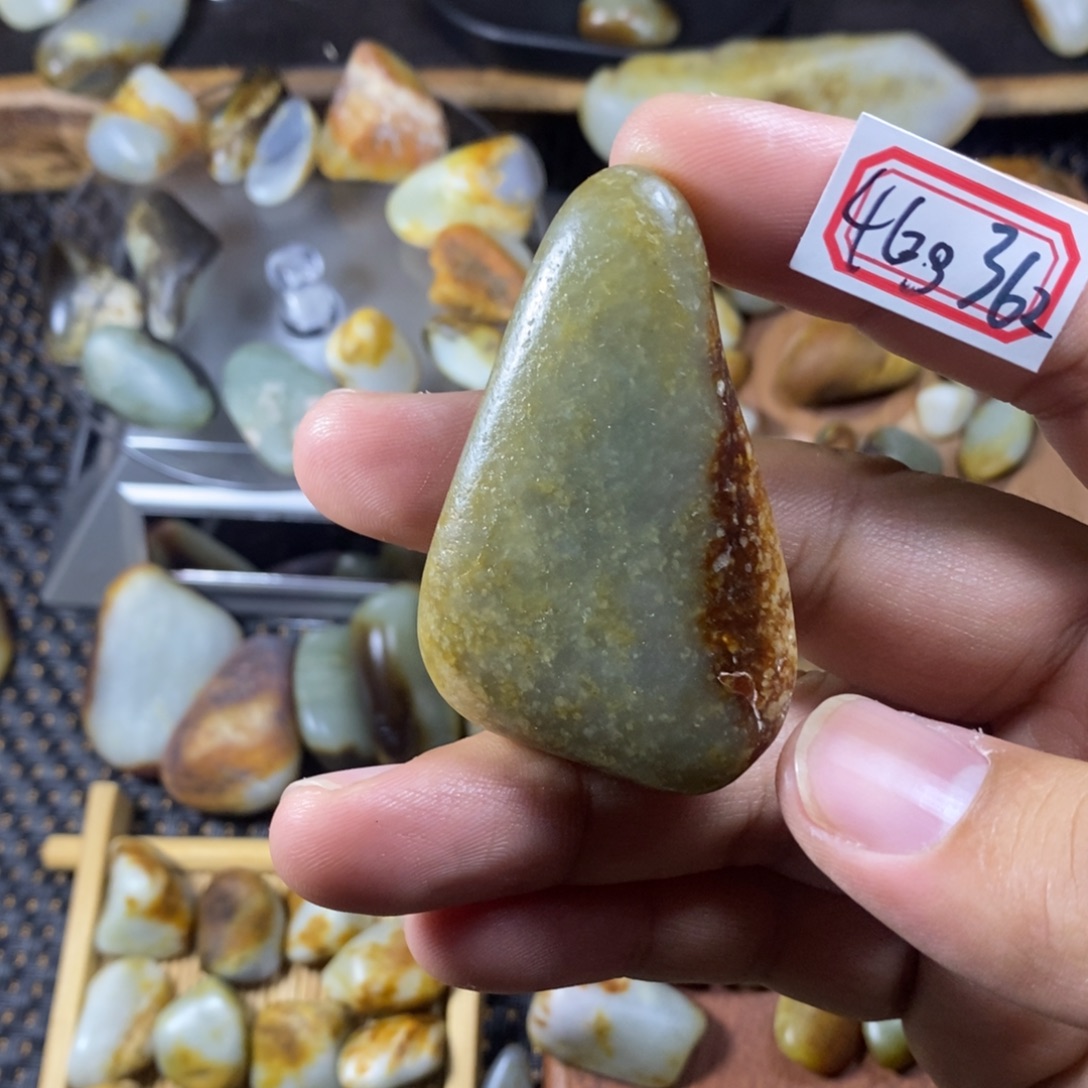 和田玉（糖玉）未镶嵌挂件