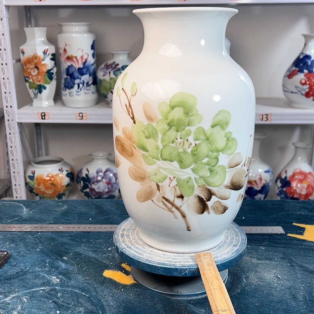 摆件景德镇陶瓷大冬绿牡