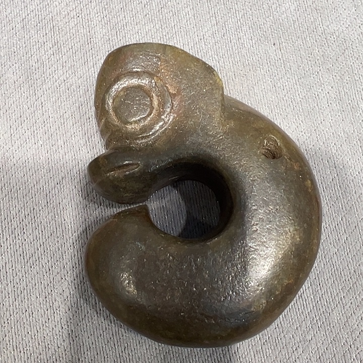 岫岩老玉（透闪石质玉）未镶嵌颈饰摆件